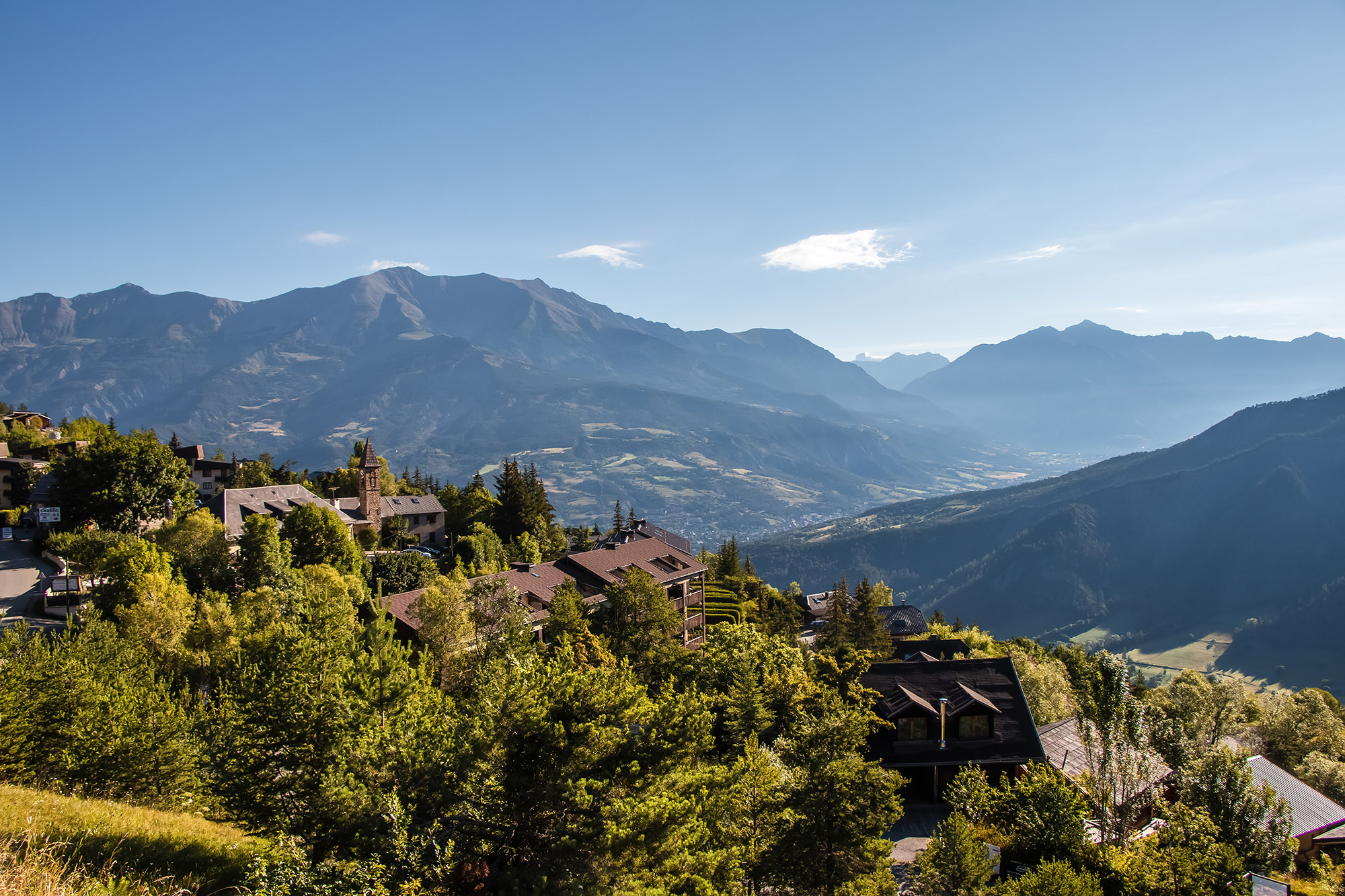 barcelonnette depuis pra loup 1500 en ete