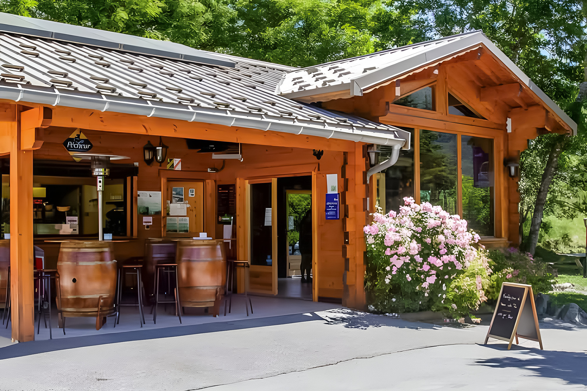 espace bar et soirees animees